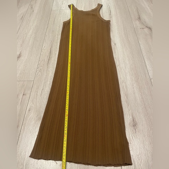 Toteme Seamless Ribbed Dress - Picture 14 of 16